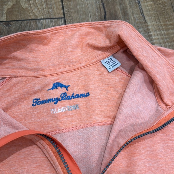 Men’s Tommy bahama quarter zip - Picture 2 of 2